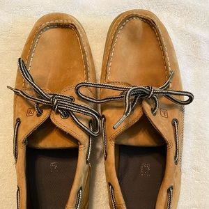 Tan Sperry Boat Shoes -(Boy’s) Size 7